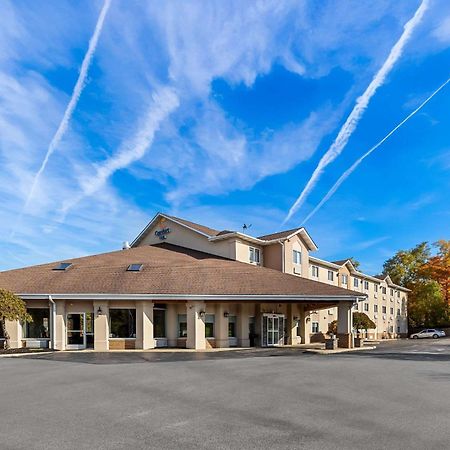 Comfort Inn Painesville Bagian luar foto